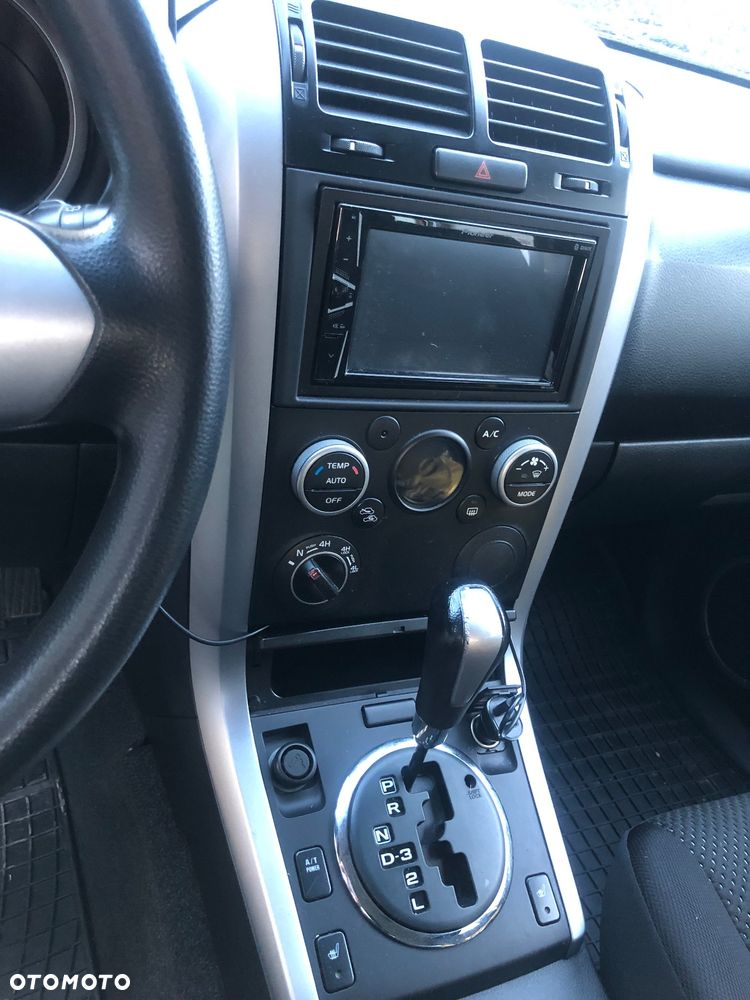 Suzuki Grand Vitara - 11