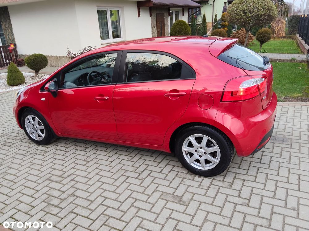 Kia Rio 1.2 Attract - 16