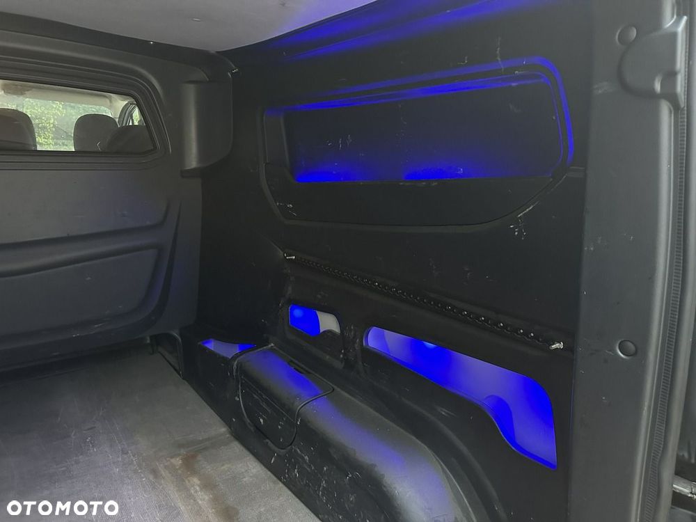 Opel Vivaro - 29