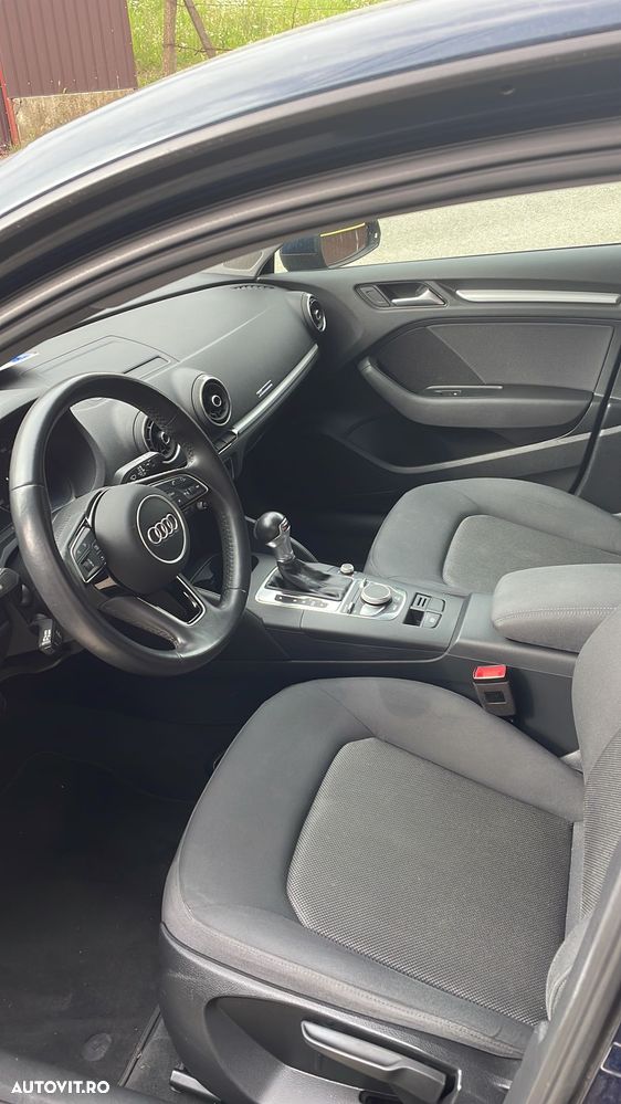 Audi A3 1.6 TDI S tronic - 3