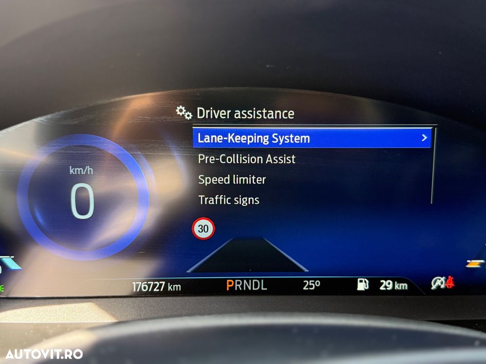 Ford Focus 1.0 EcoBoost Active - 21
