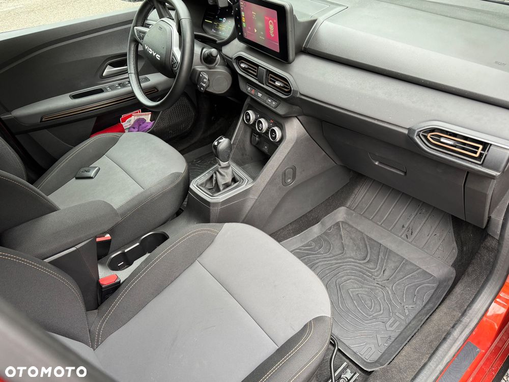 Dacia Jogger 1.6 Full Hybrid 140 Extreme MMT - 17