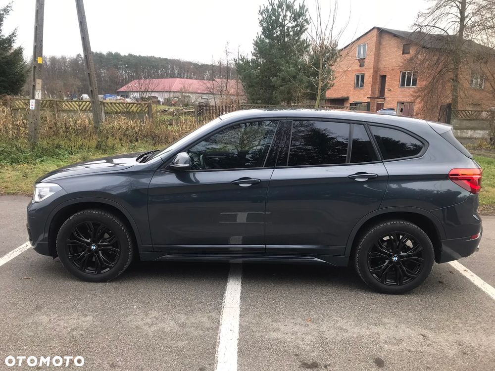 BMW X1 sDrive18d xLine - 8