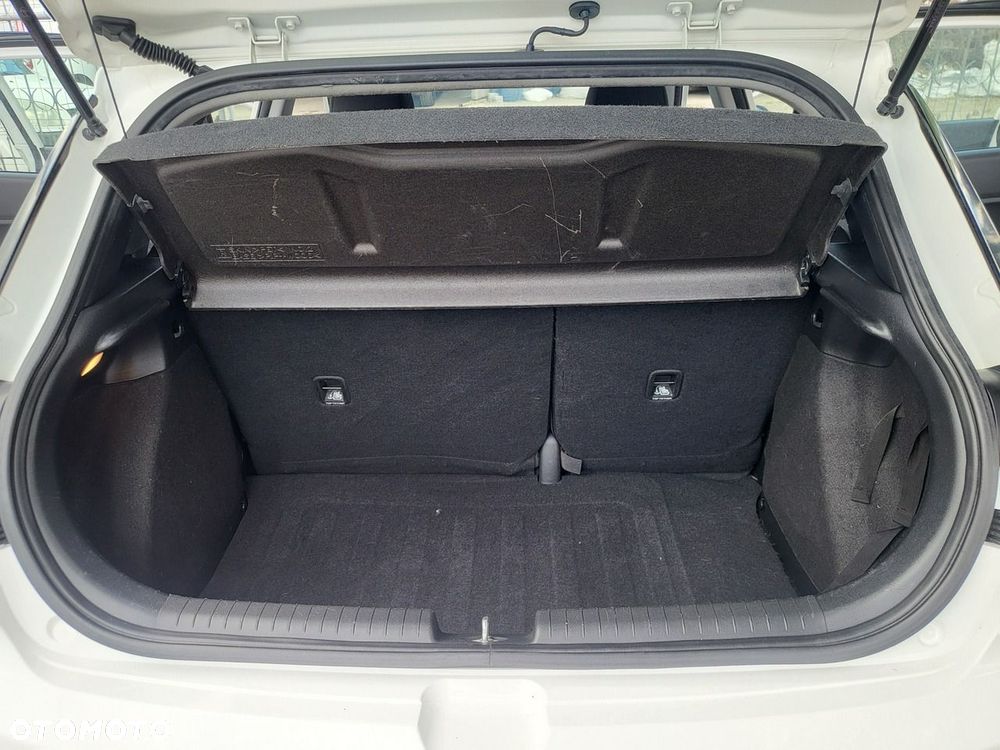 Hyundai i20 - 25