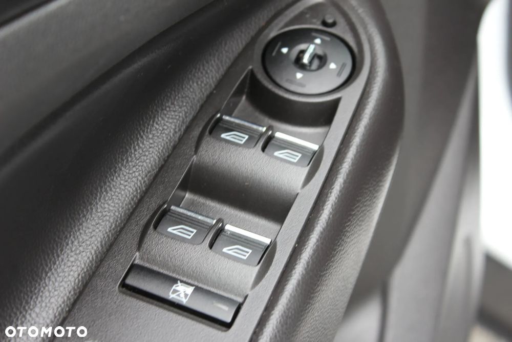 Ford Kuga 2.0 TDCi 2x4 Trend - 14