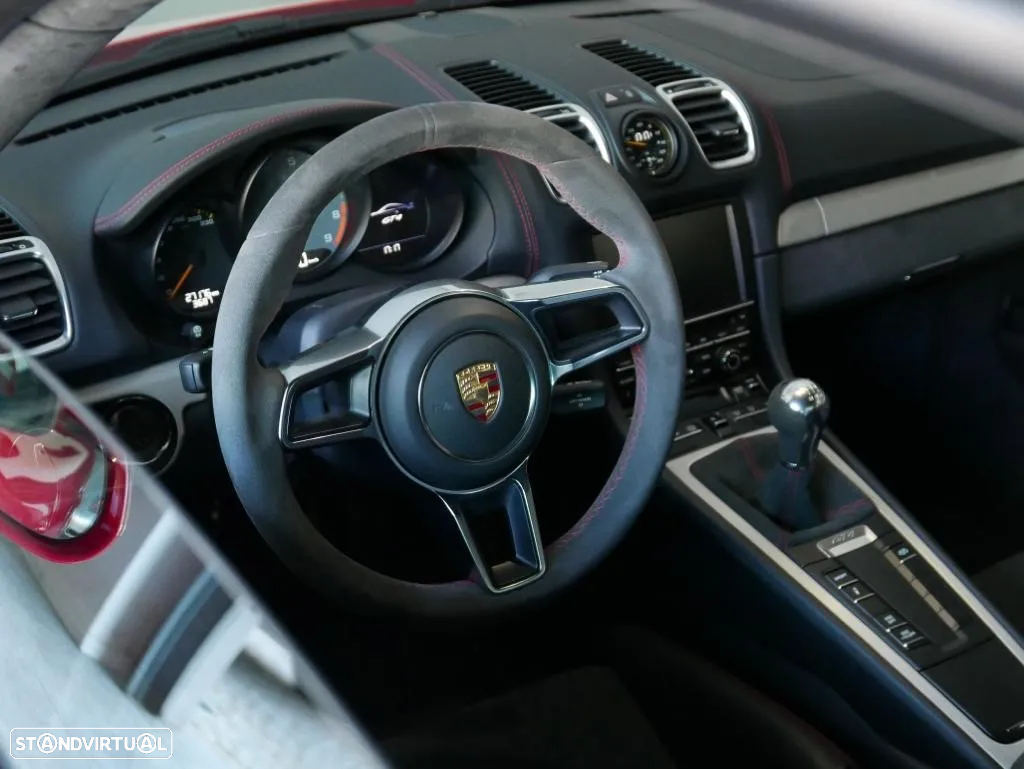 Porsche Cayman 3.8 GT4 - 11