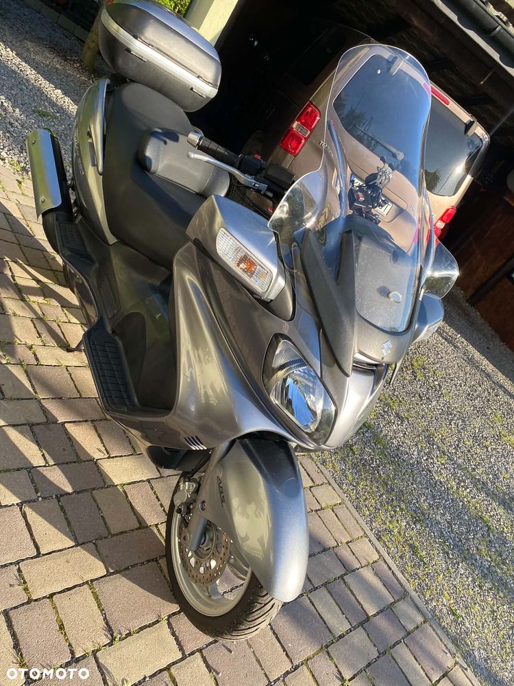 Suzuki Burgman - 3