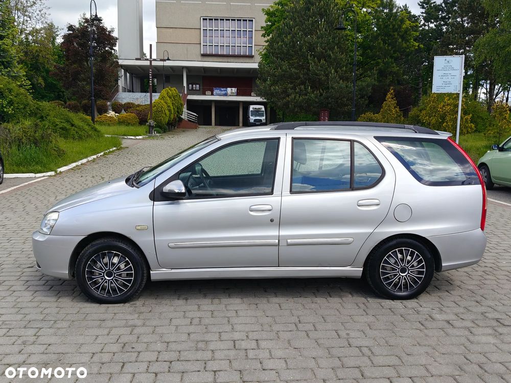 Tata Indigo - 5