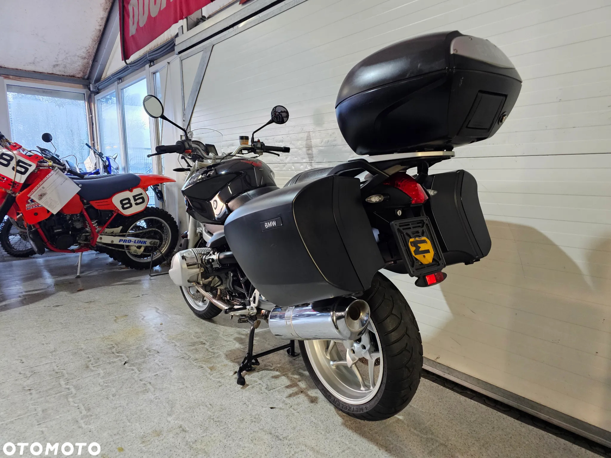 BMW R - 9