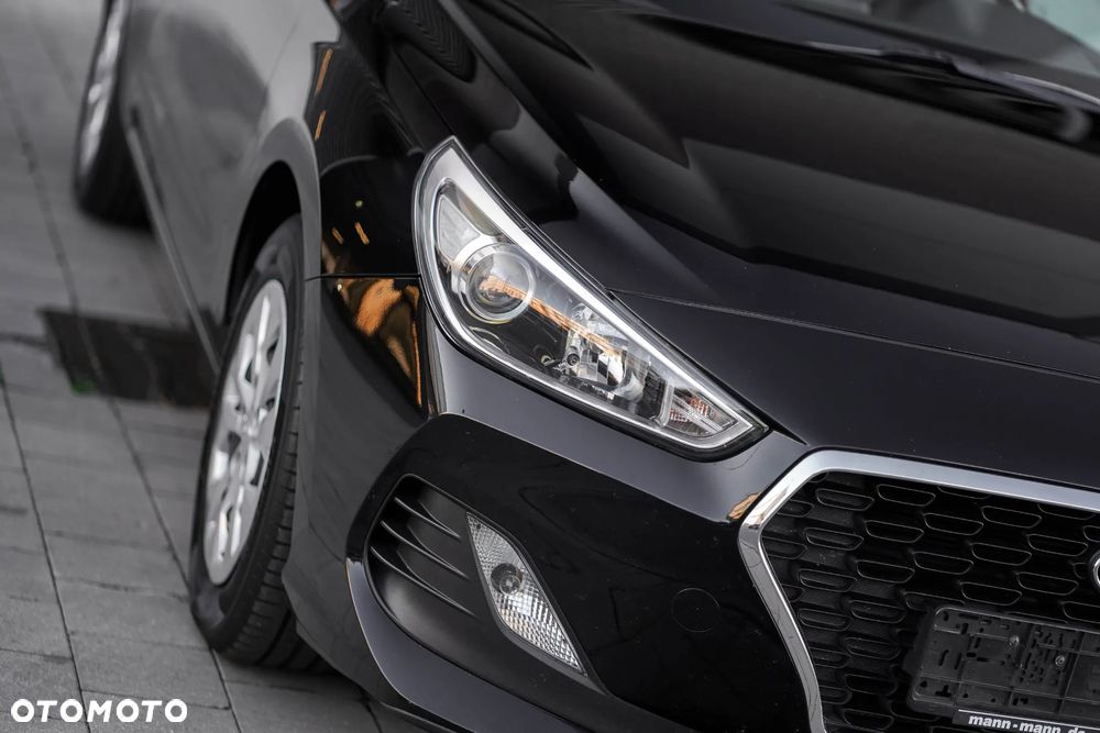 Hyundai i30 1.4 Premiere Comfort - 6