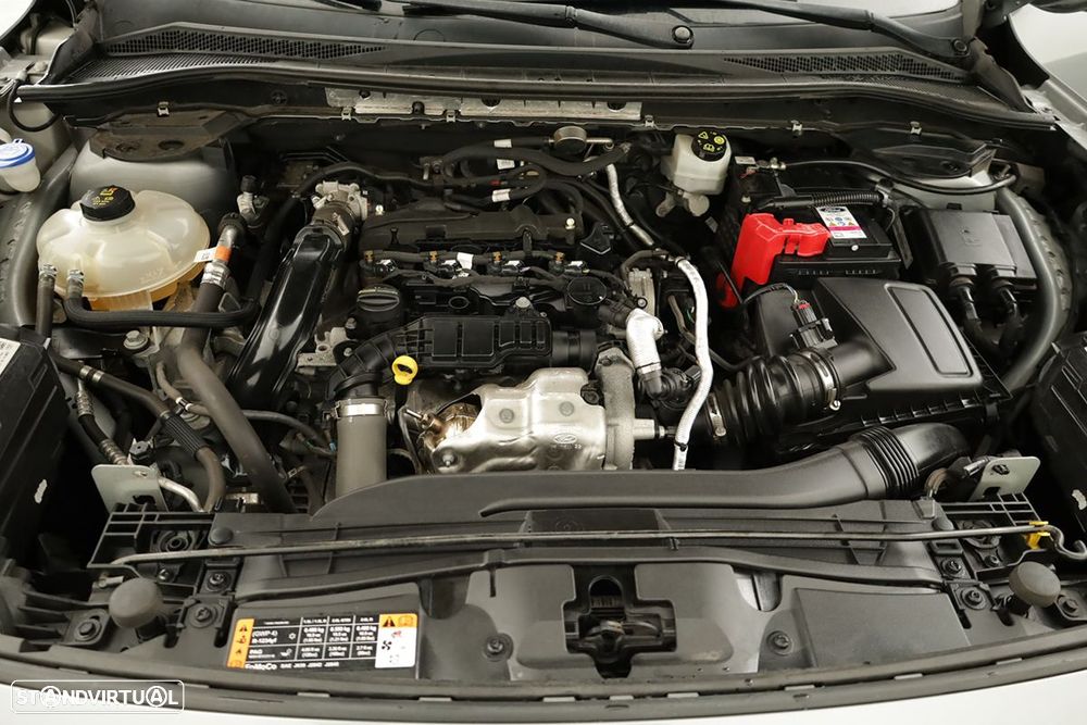 Ford Kuga 1.5 TDCi EcoBlue ST-Line - 25