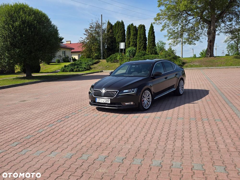 Skoda Superb 2.0 TDI 4x4 Style DSG - 2