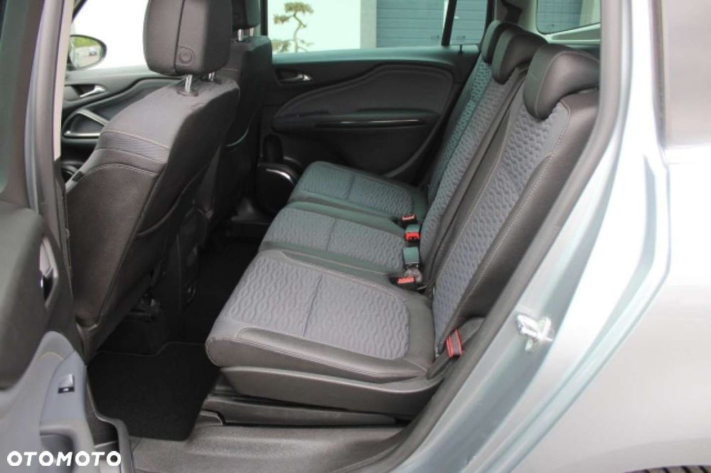 Opel Zafira - 19