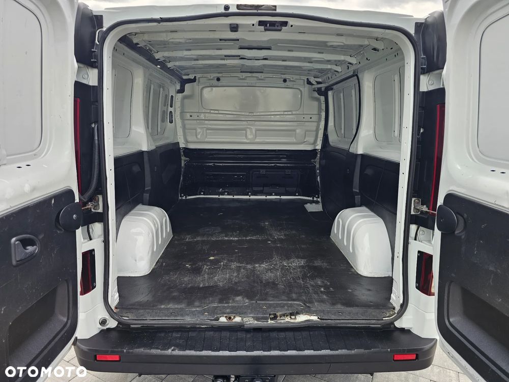 Opel Vivaro - 36