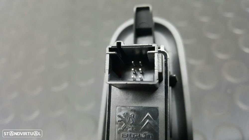 COMANDO DO ELEVADOR TRASEIRO ESQUERDO PEUGEOT 3008 PREMIUM - 2