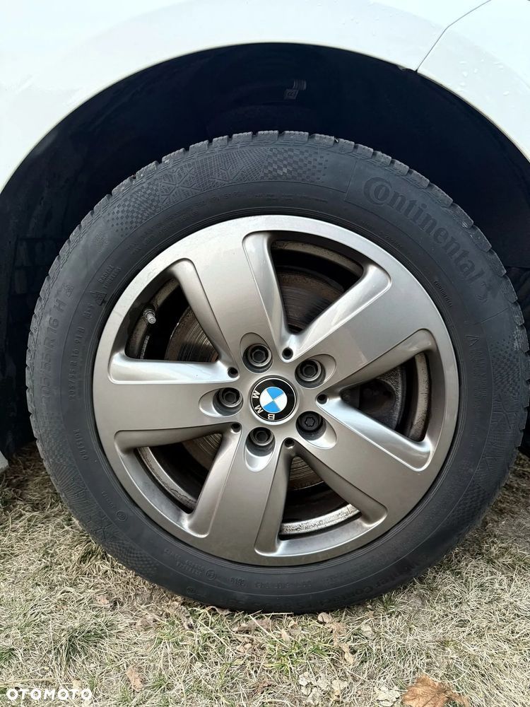 BMW Seria 2 216d - 17