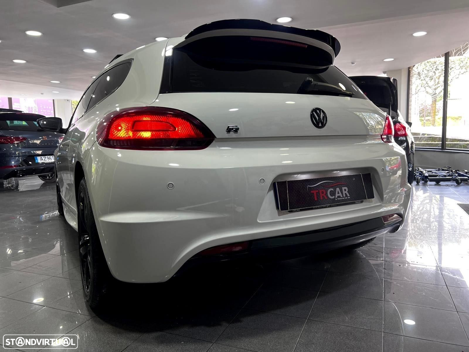VW Scirocco 2.0 TDI Sport DSG - 12