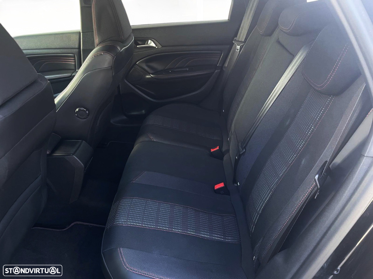 Peugeot 308 SW 1.6 BlueHDi GT Line - 19
