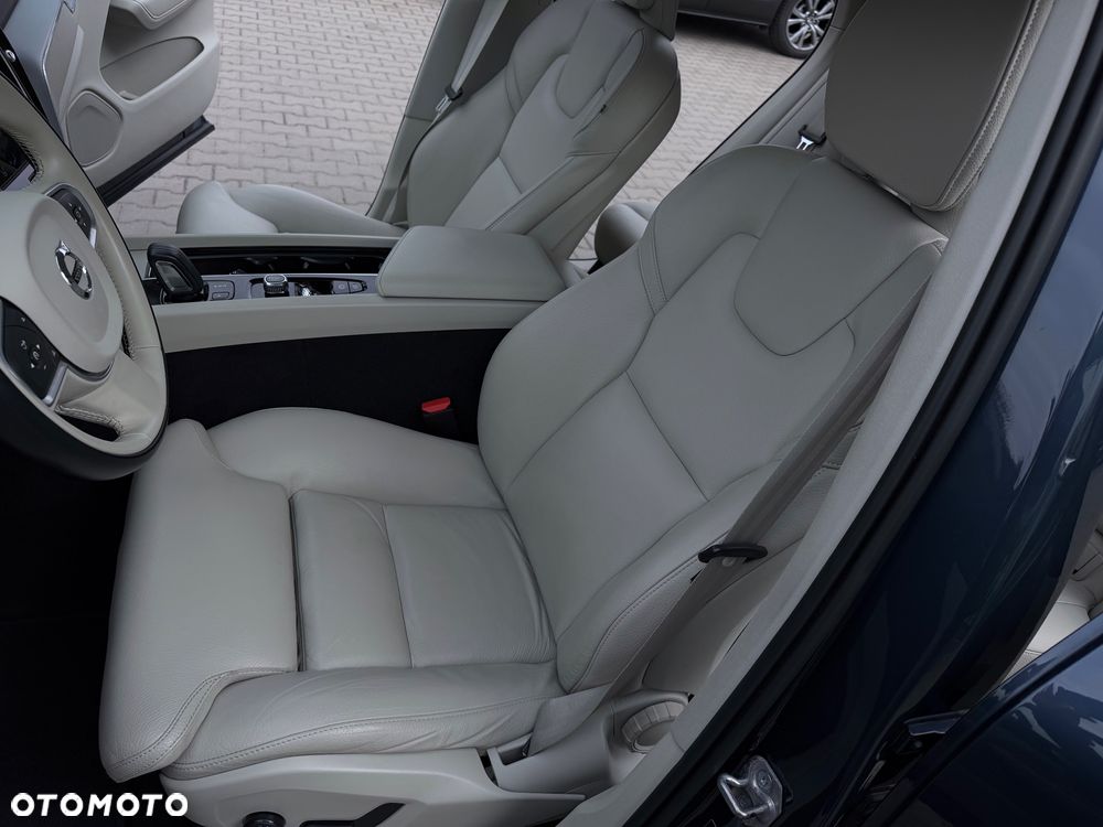 Volvo XC 60 B5 B Geartronic Momentum Pro - 34