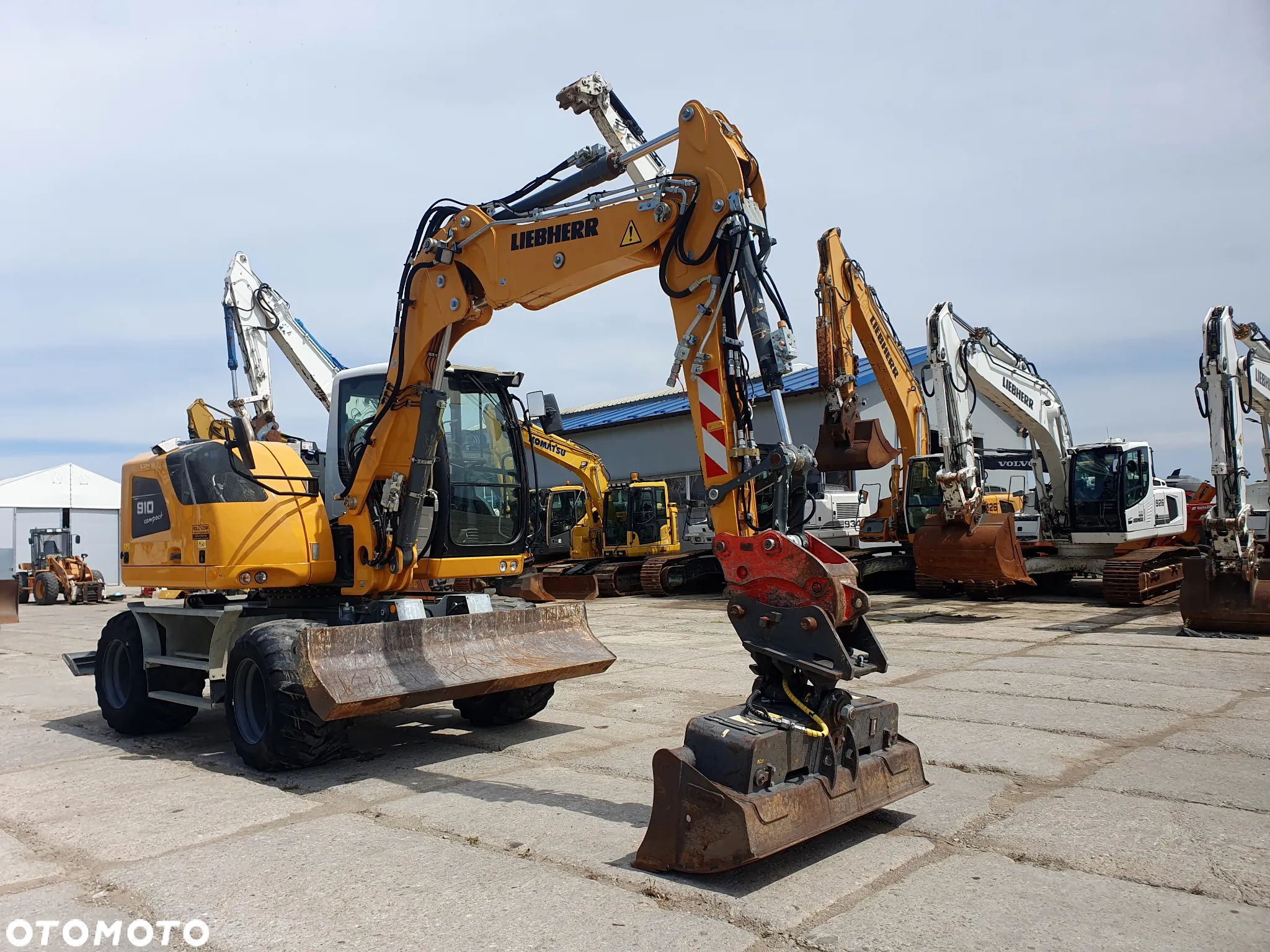 Liebherr A910 Compact - 6