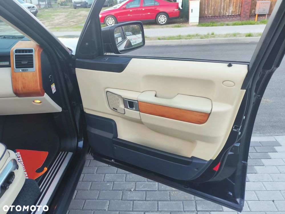 Land Rover Range Rover TDV8 Vogue - 11