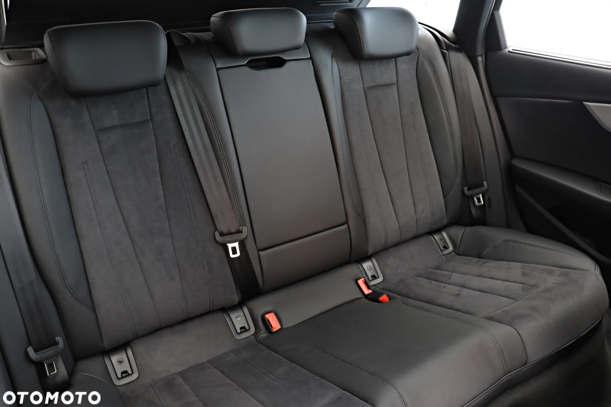 Audi A4 Allroad quattro 45 TFSI S tronic - 16