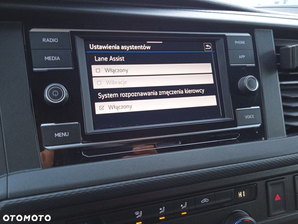 Volkswagen Caravelle 2.0 TDI L2 Trendline DSG - 24