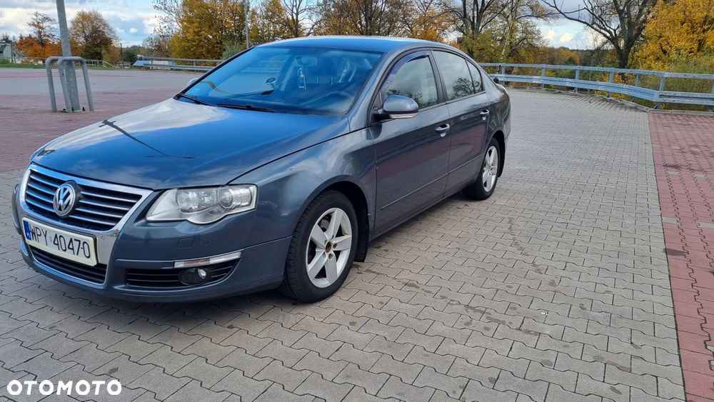 Volkswagen Passat 1.9 TDI Trendline - 1