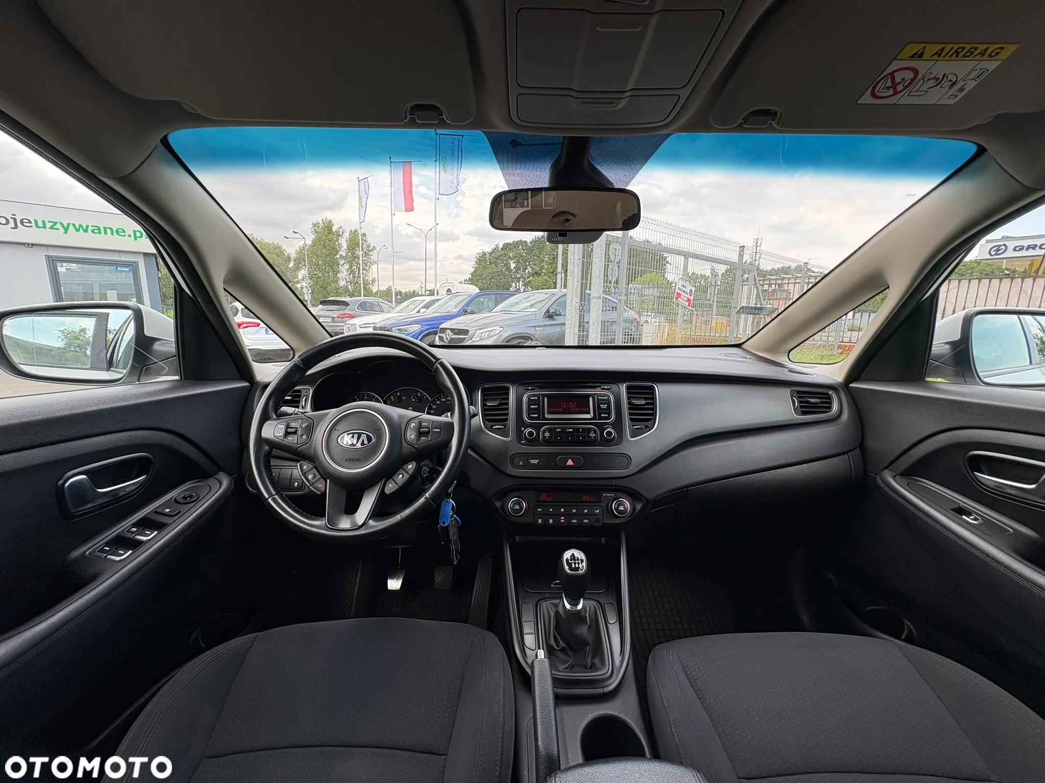 Kia Carens 1.6 GDI M - 19