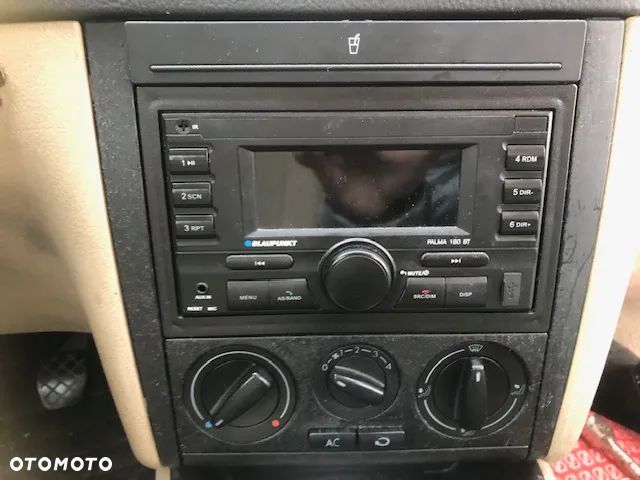 Volkswagen Golf 1.6 Q - 5