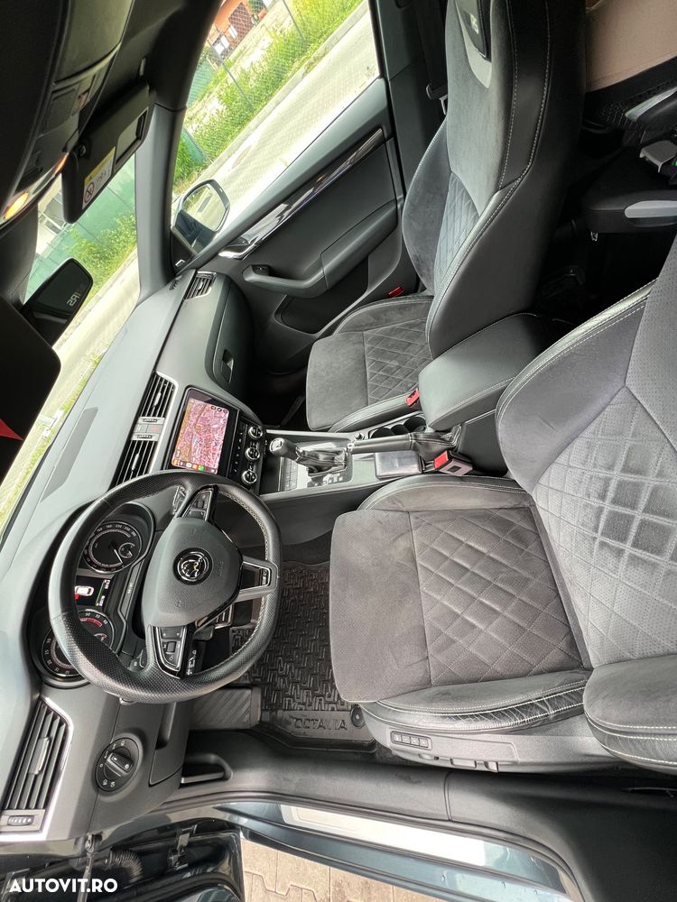 Skoda Octavia 2.0 TDI DSG RS - 16
