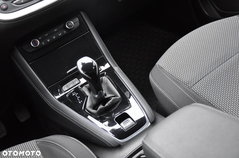 Opel Grandland X 1.2 T GPF Design Line S&S - 12