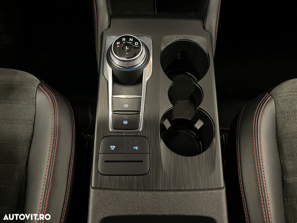 Ford Kuga 2.5 Duratec FHEV 4x4 ST-LINE X - 20