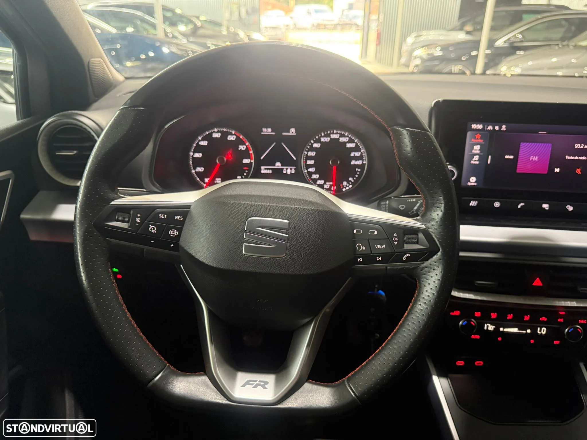 SEAT Arona 1.0 TSI FR - 10