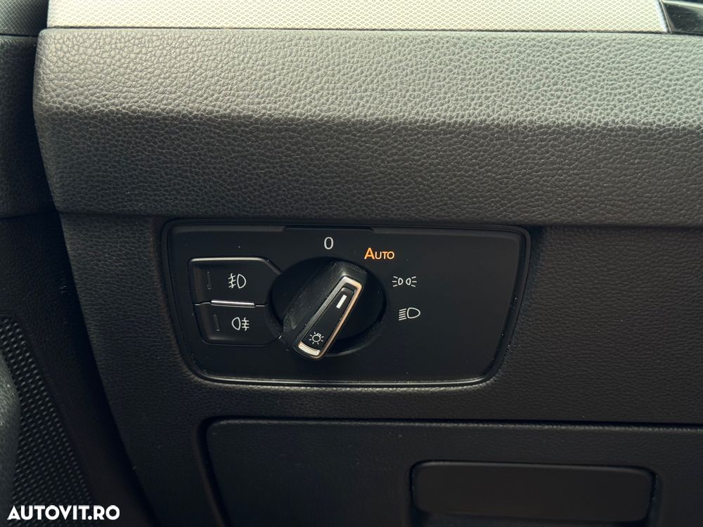 Volkswagen Passat - 32