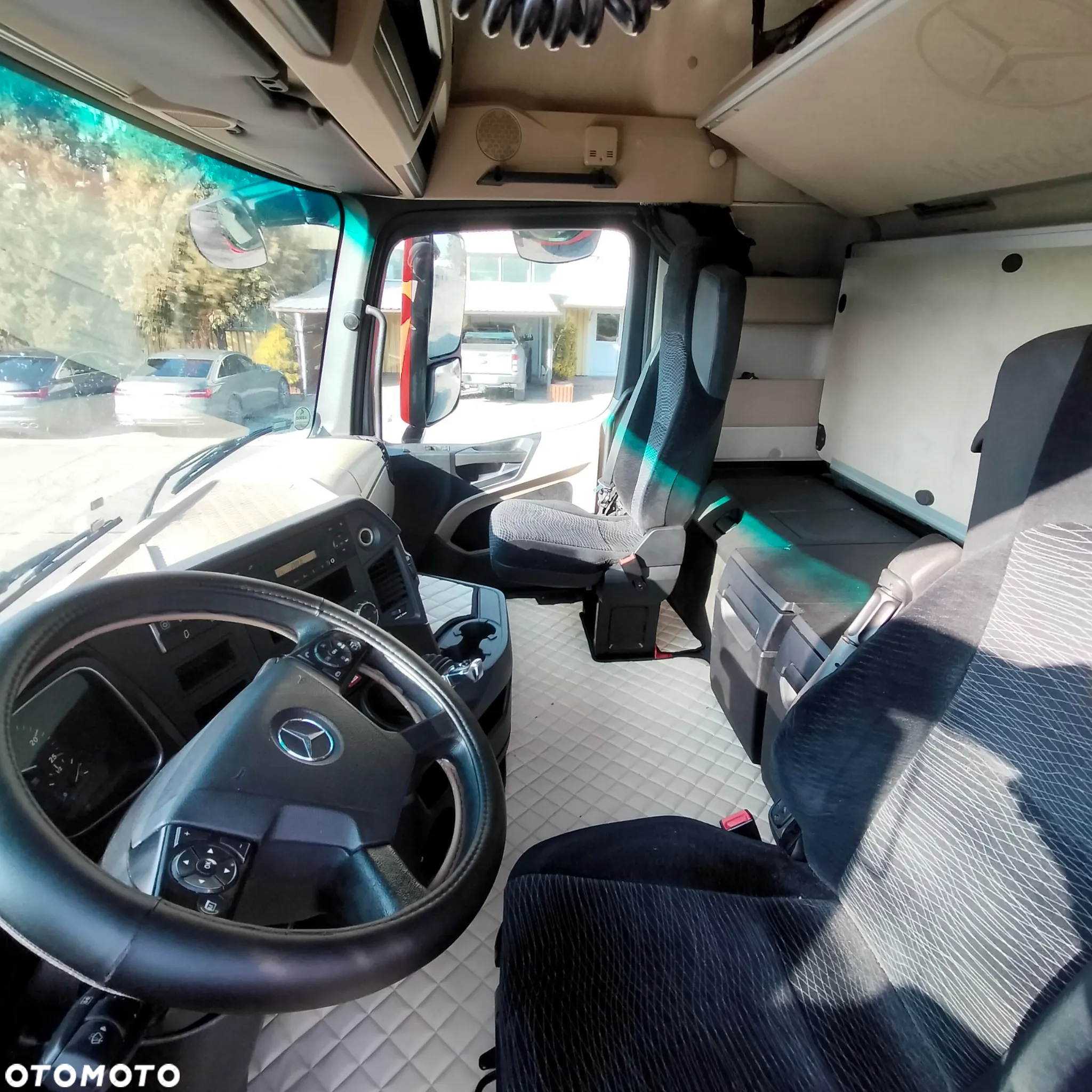 Mercedes-Benz ACTROS - 2