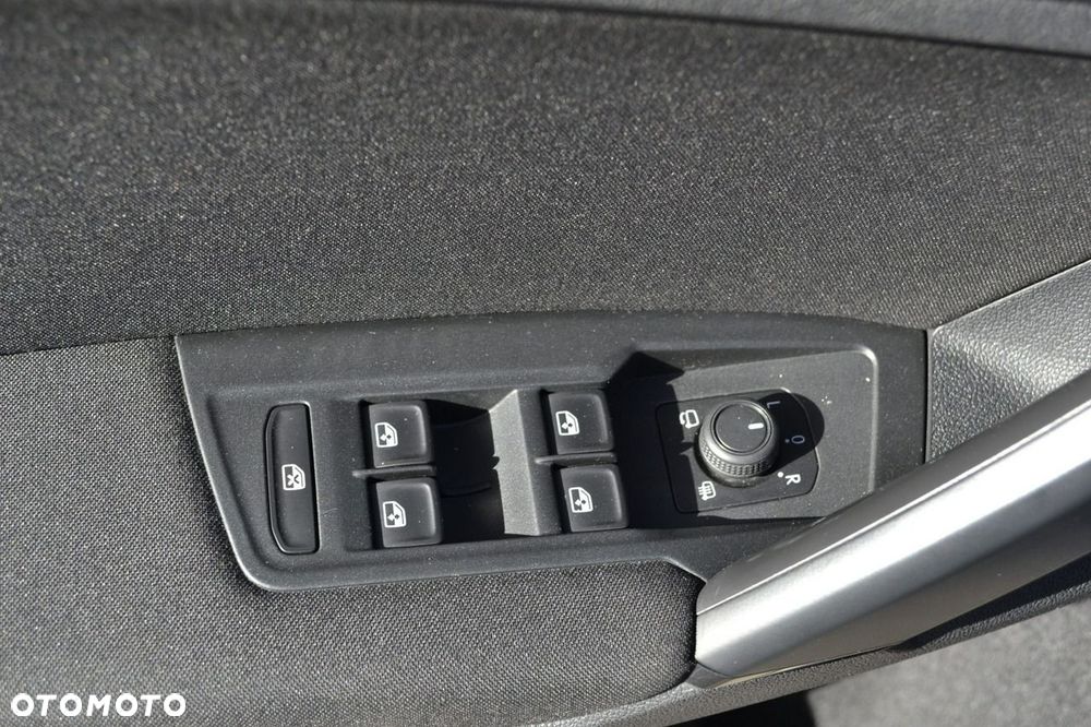 Volkswagen Tiguan 2.0 TDI SCR 4MOTION (BlueMotion Techn.) DSG Highline - 31