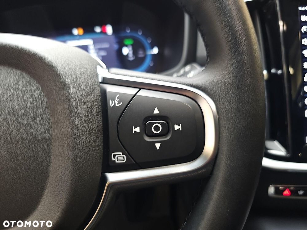 Volvo V60 T6 AWD Plug-In Hybrid Core - 10