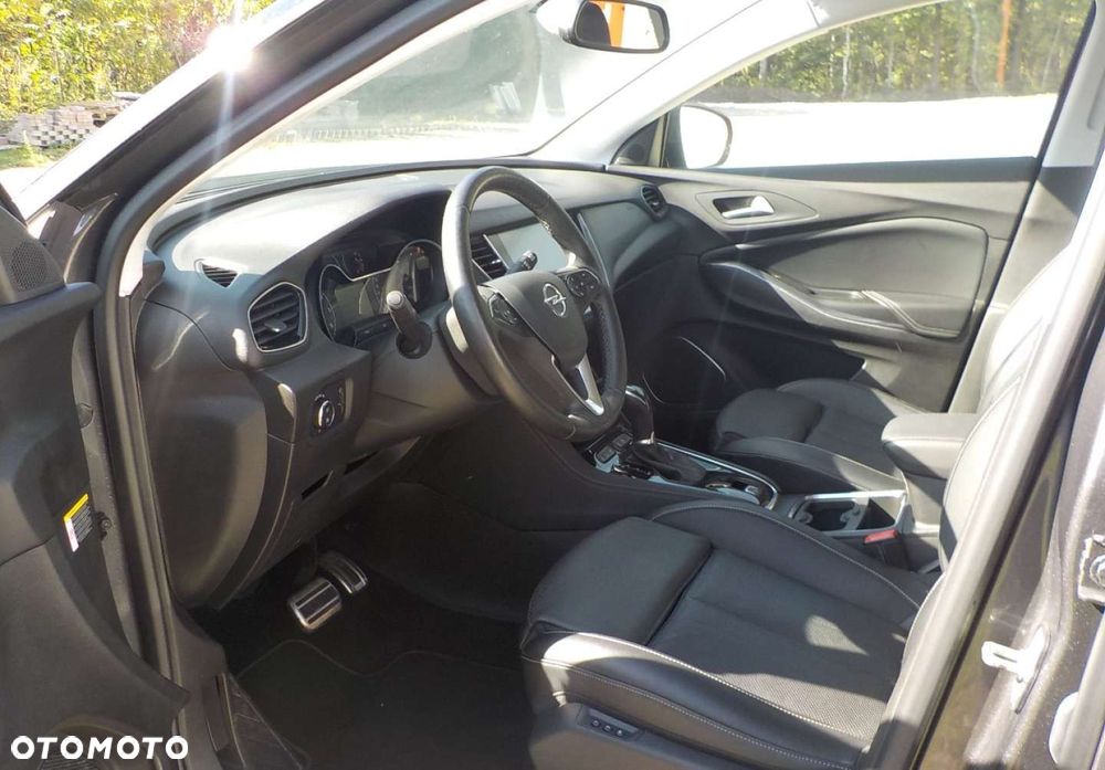 Opel Crossland X - 22