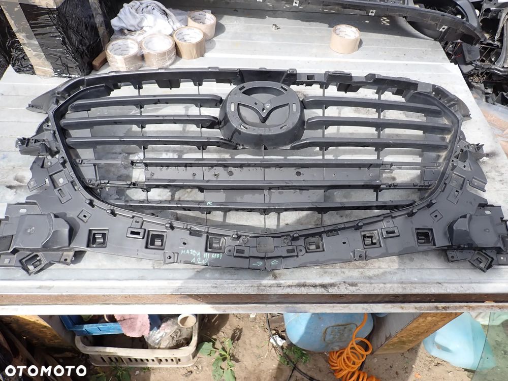 MAZDA III LIFT GRILL ATRAPA CHŁODNICY - 1