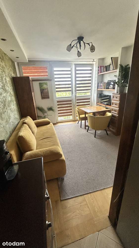 Plac Bankowy | 30 m² | 2 pokoje | 8. piętro z widokiem na Ogród Saski