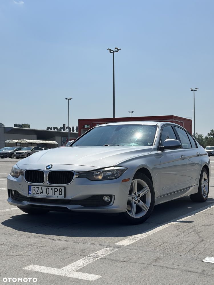 BMW Seria 3 320i - 1