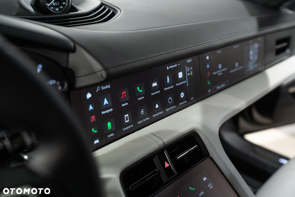 Porsche Taycan Turbo - 9