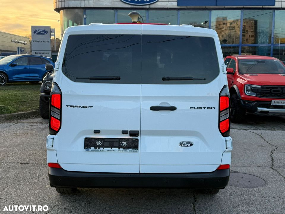 Ford Transit Custom - 8