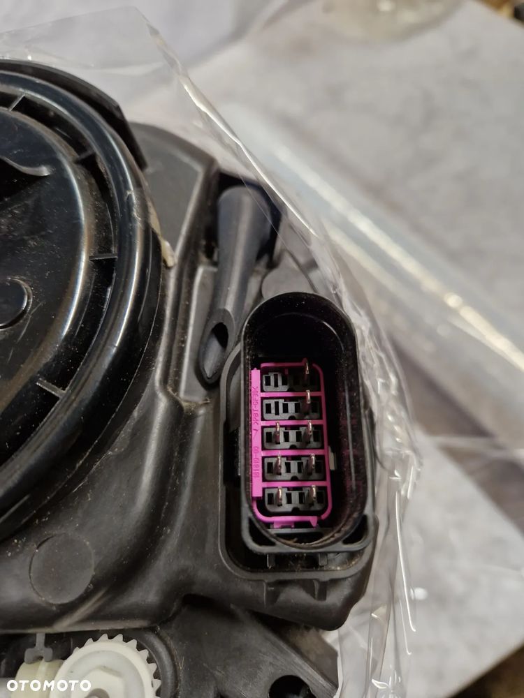 VW Beetle 5C1 Lampa Prawa przód - 9