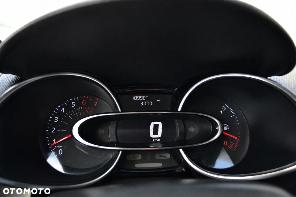 Renault Clio 1.2 16V 75 LIMITED - 7