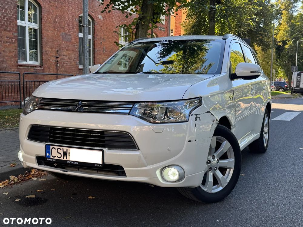 Mitsubishi Outlander PHEV Instyle NAVI + - 6