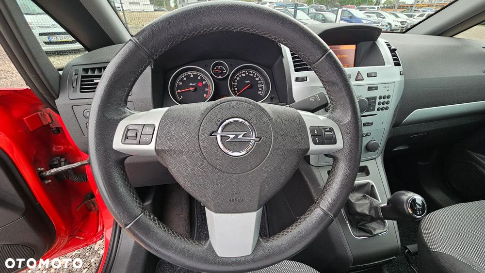 Opel Zafira 1.8 Enjoy - 24