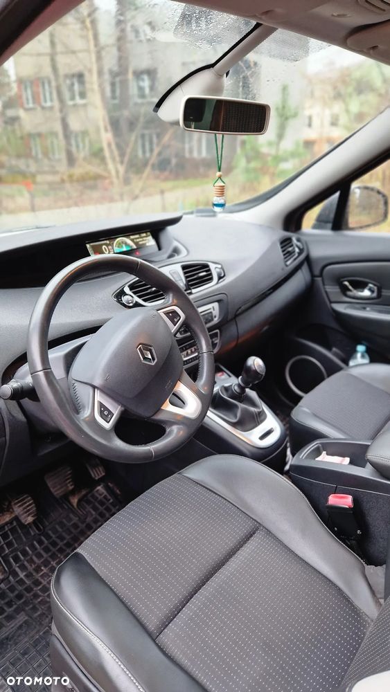 Renault Scenic - 6