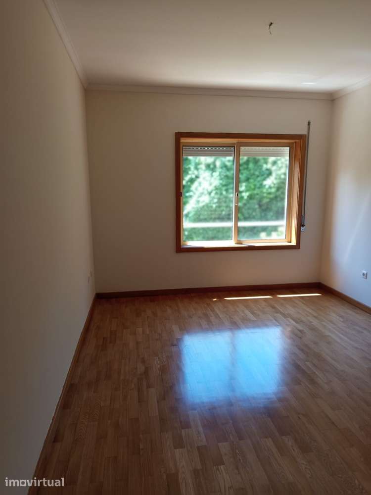 T3+1 Duplex com Terraço e Vista Rio Douro |Oliveira do Douro - Grande imagem: 4/25